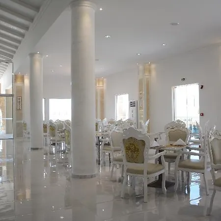 Kairaba Sandy Hotell